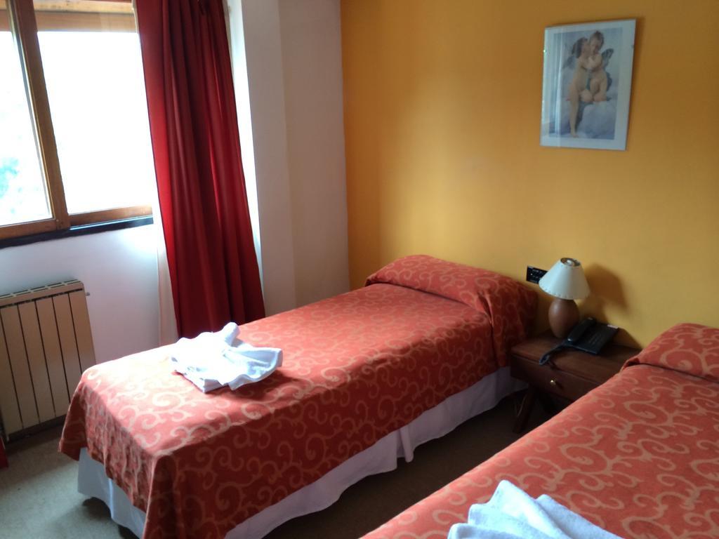 Kuntur Hotel Capilla del Monte Szoba fotó